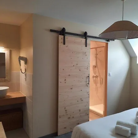 Domaine Du Moulin De Jeanne Hotel *